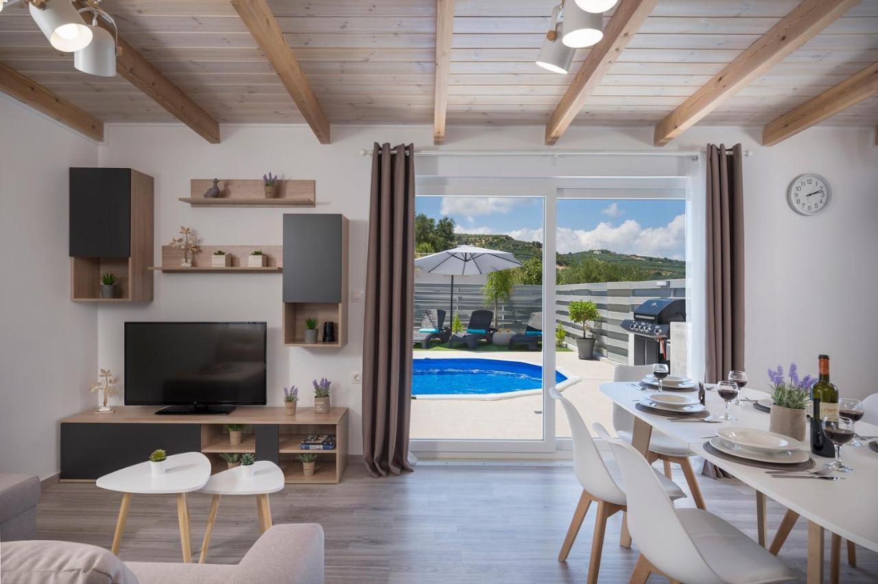 B&m Villa Metochi Siriliou